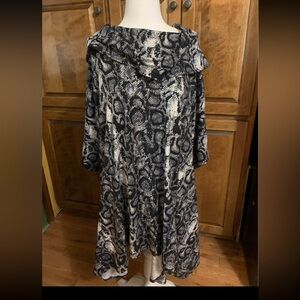 L&B Black and White Snake Print Long Sleeve Dress